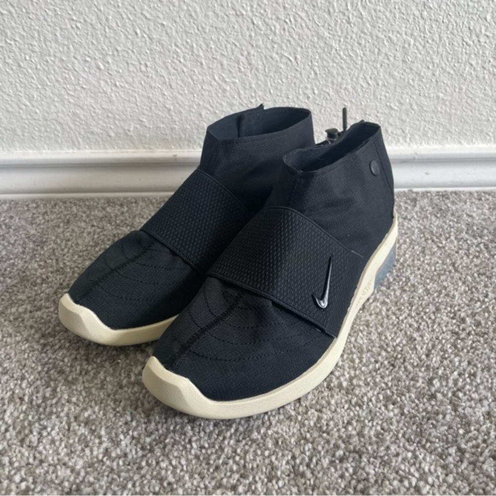 Nike Air Fear of God MOC Men’s Size 5.5 / Wmns 7 Black Fossil FOG AT8086 002